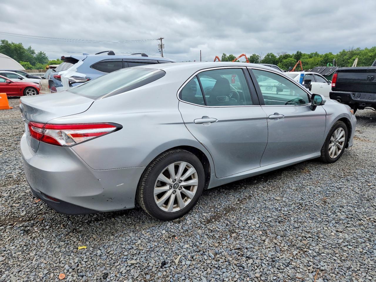 2018 TOYOTA CAMRY — фото 3