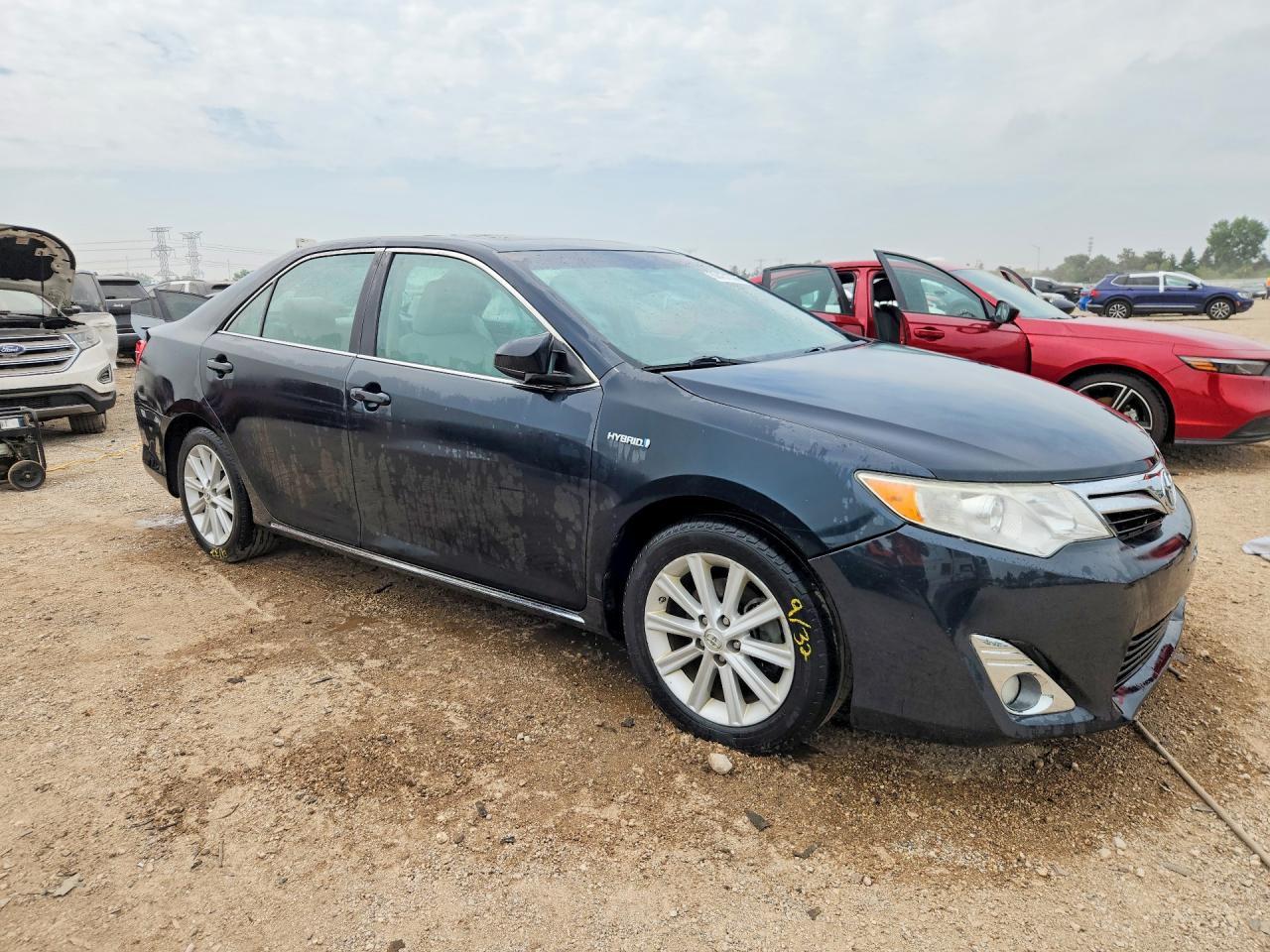 2014 TOYOTA CAMRY HYBRID — фото 4