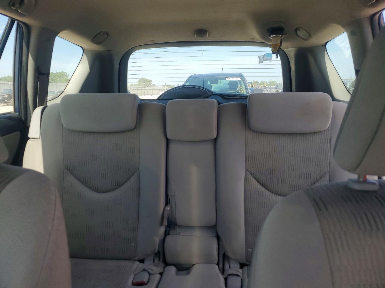 2010 TOYOTA RAV4 — фото 10