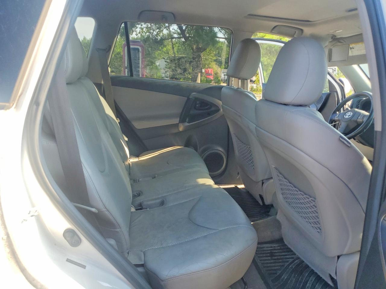 2012 TOYOTA RAV4 — фото 10