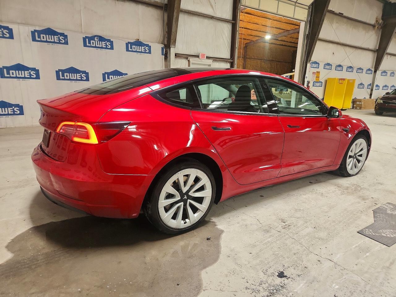 2022 TESLA MODEL 3 — фото 3