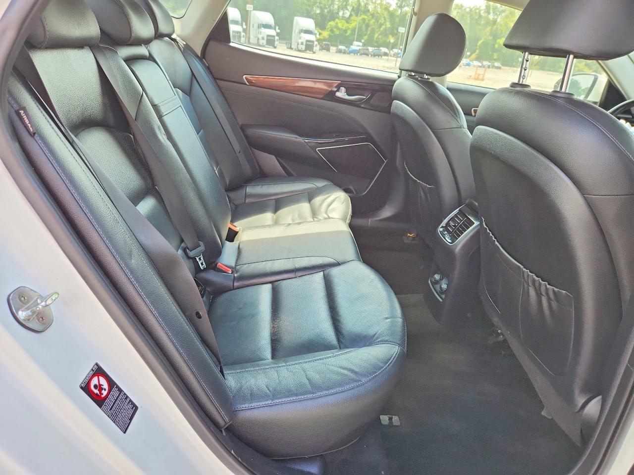 2017 KIA CADENZA — фото 10