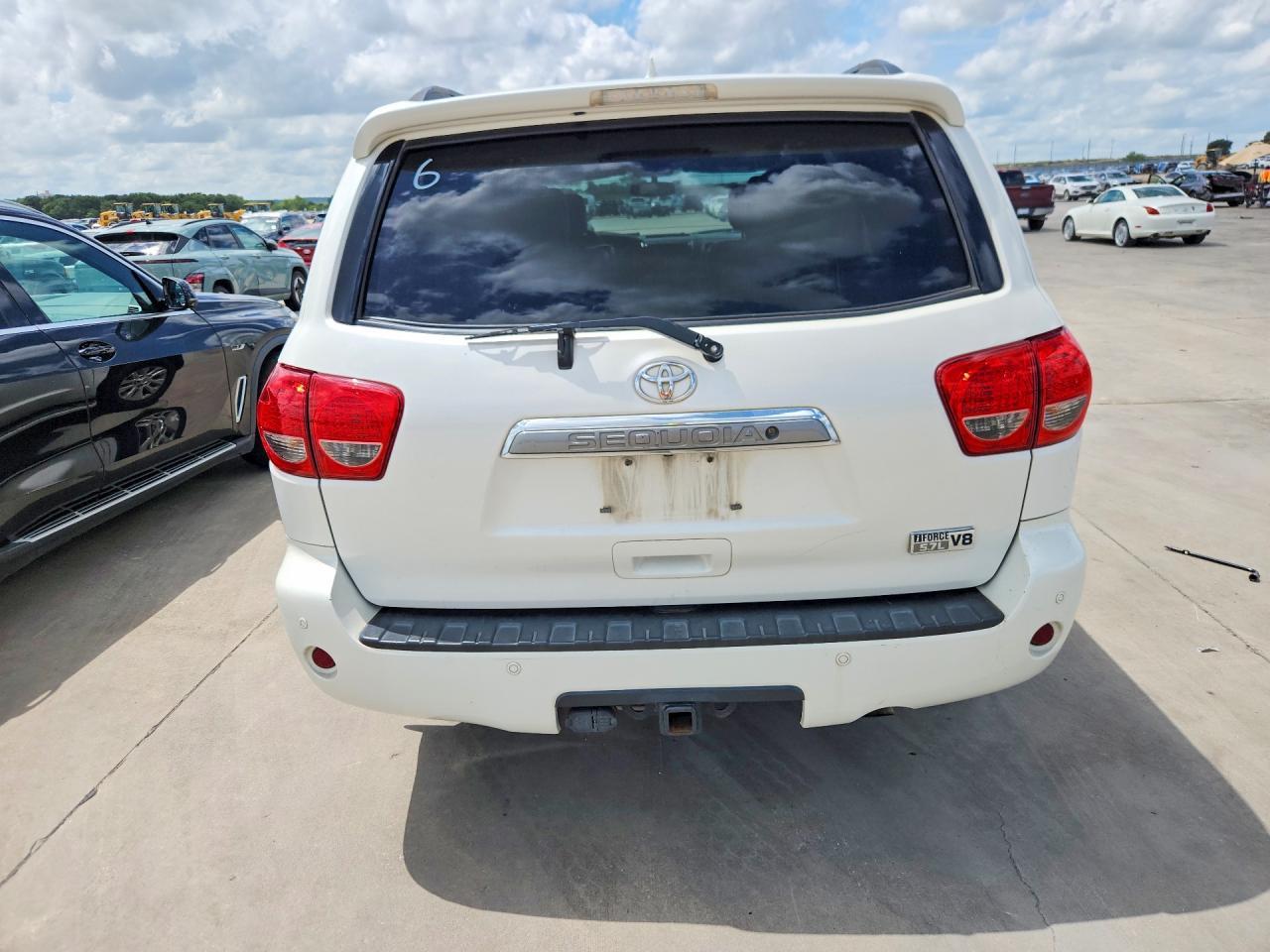 2014 TOYOTA SEQUOIA — фото 6