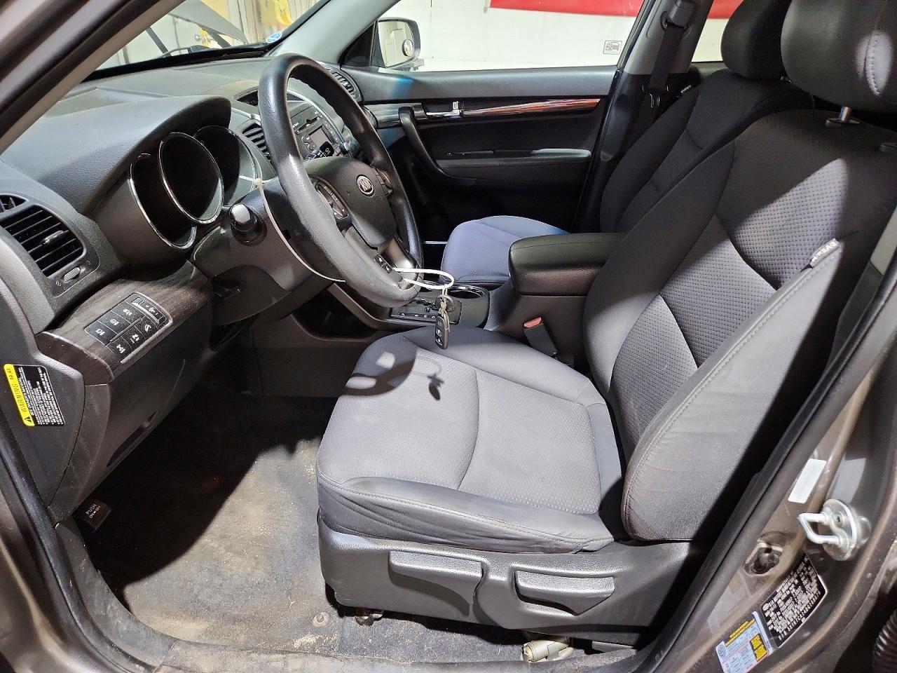 2011 KIA SORENTO — фото 7