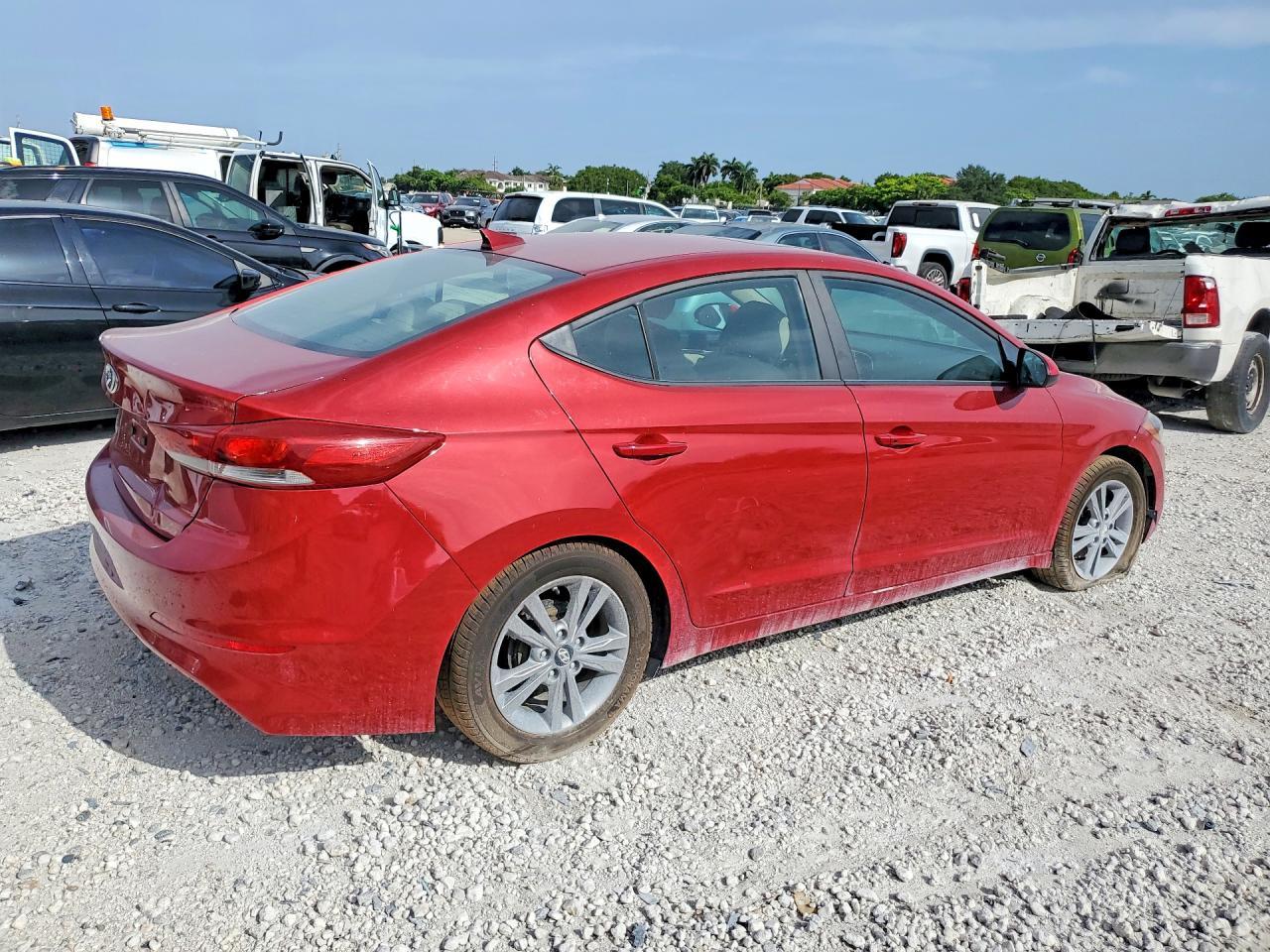 2017 HYUNDAI ELANTRA — фото 3