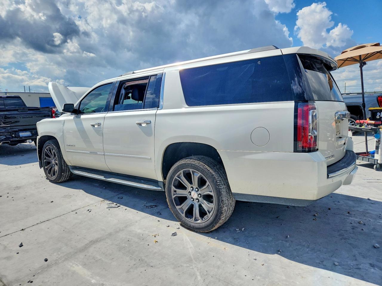 2015 GMC YUKON — фото 2