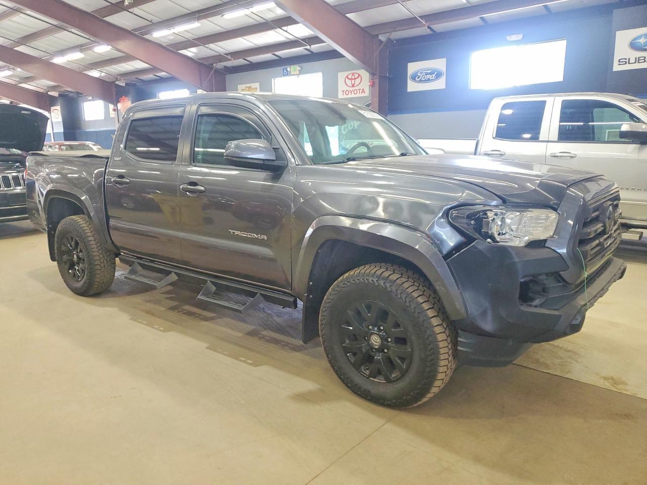 2019 TOYOTA TACOMA — фото 4