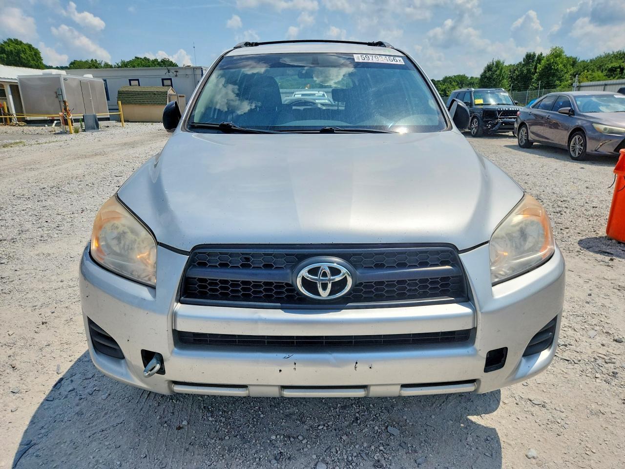 2011 TOYOTA RAV4 — фото 5