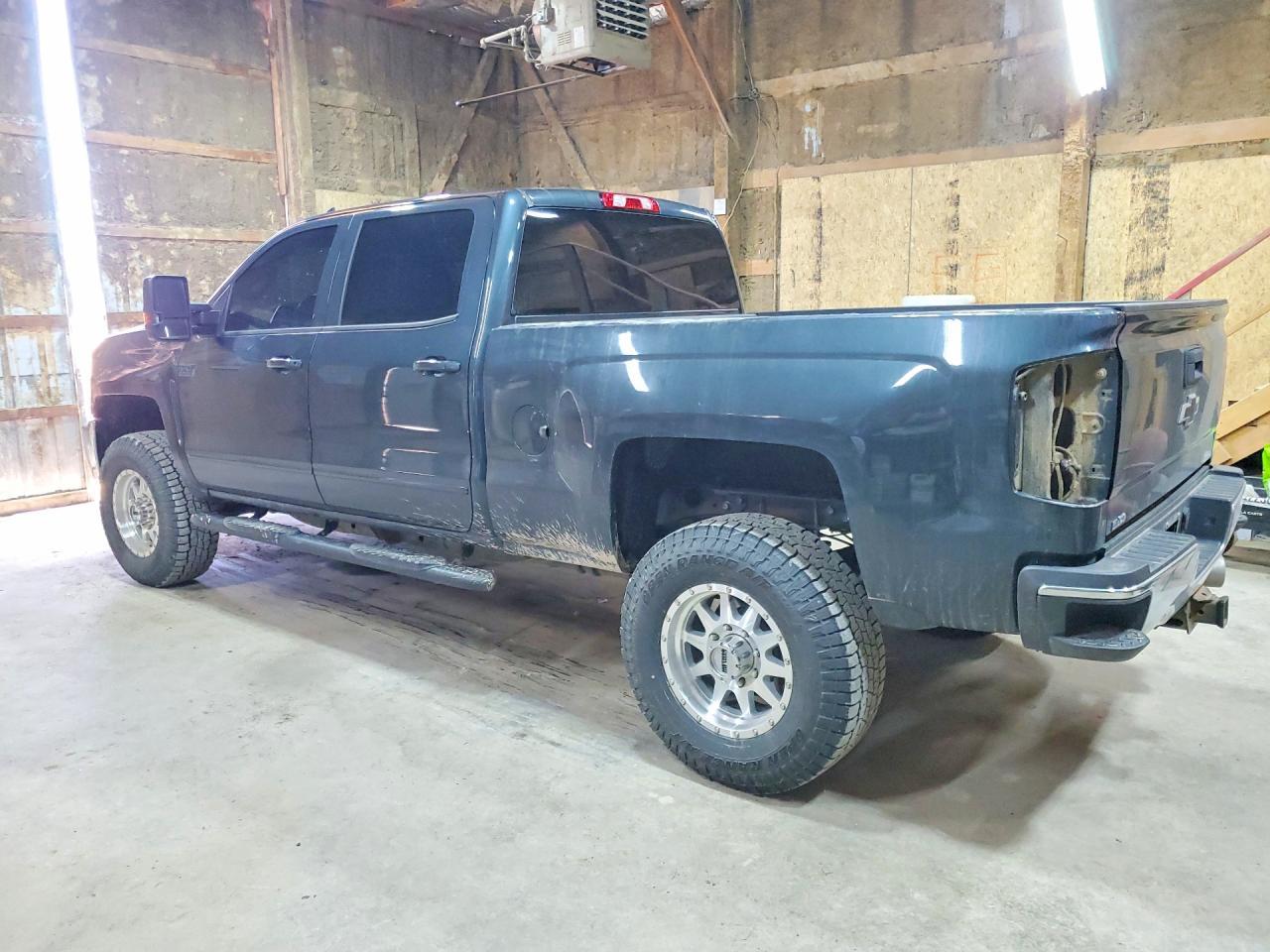2018 CHEVROLET SILVERADO 2500 — фото 2