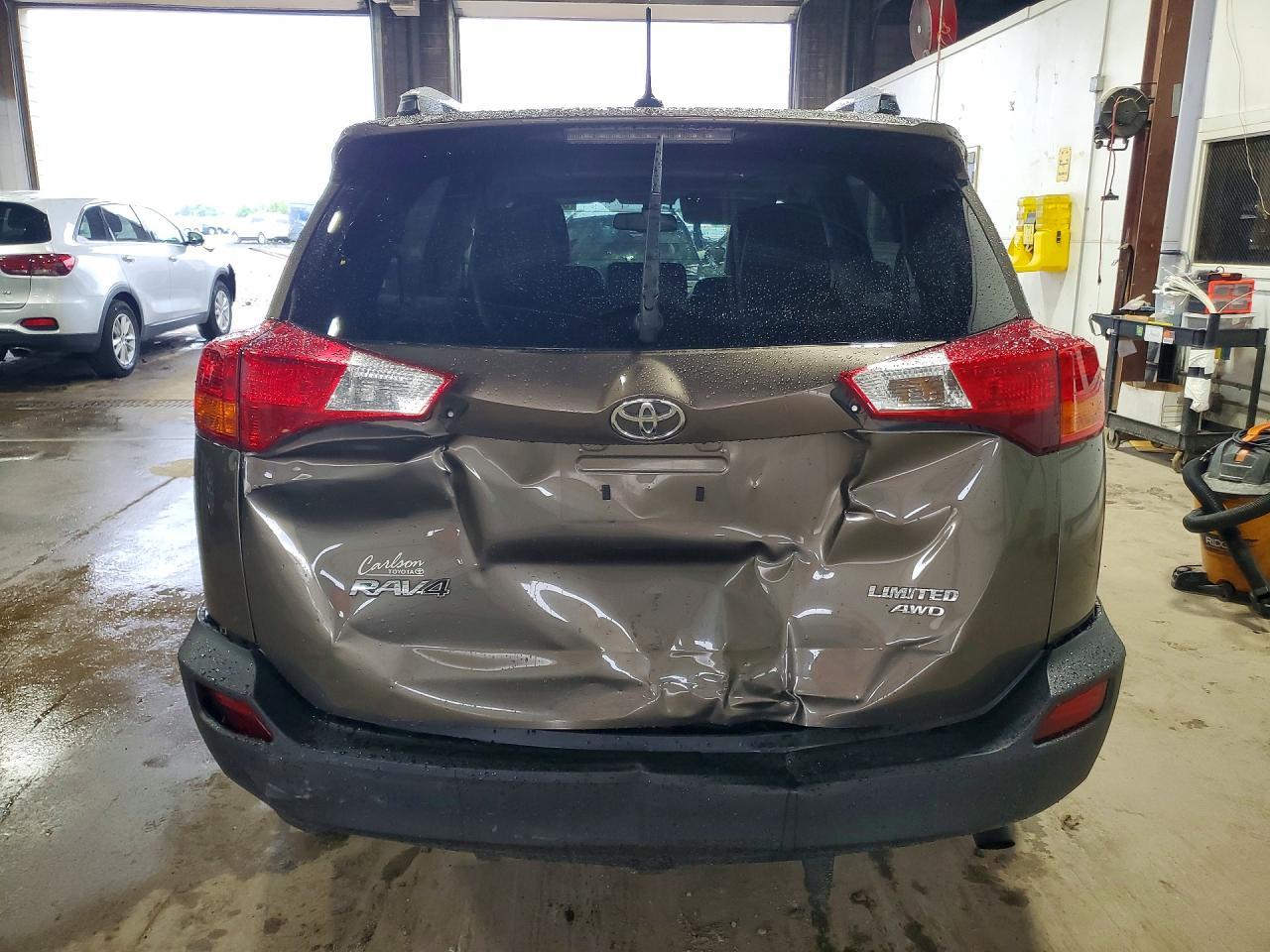 2013 TOYOTA RAV4 — фото 6