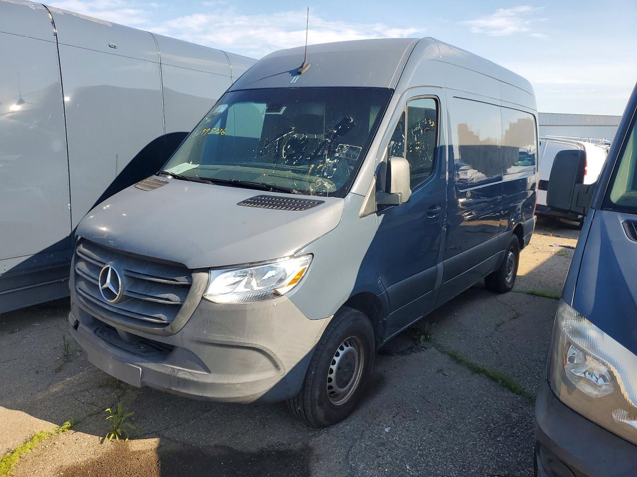 2019 MERCEDES-BENZ SPRINTER — фото 1