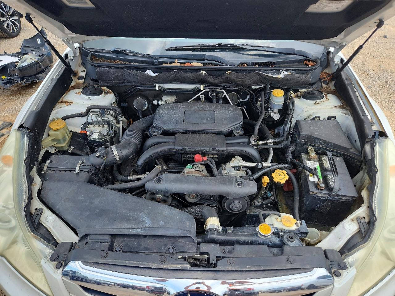 2011 SUBARU OUTBACK — фото 12