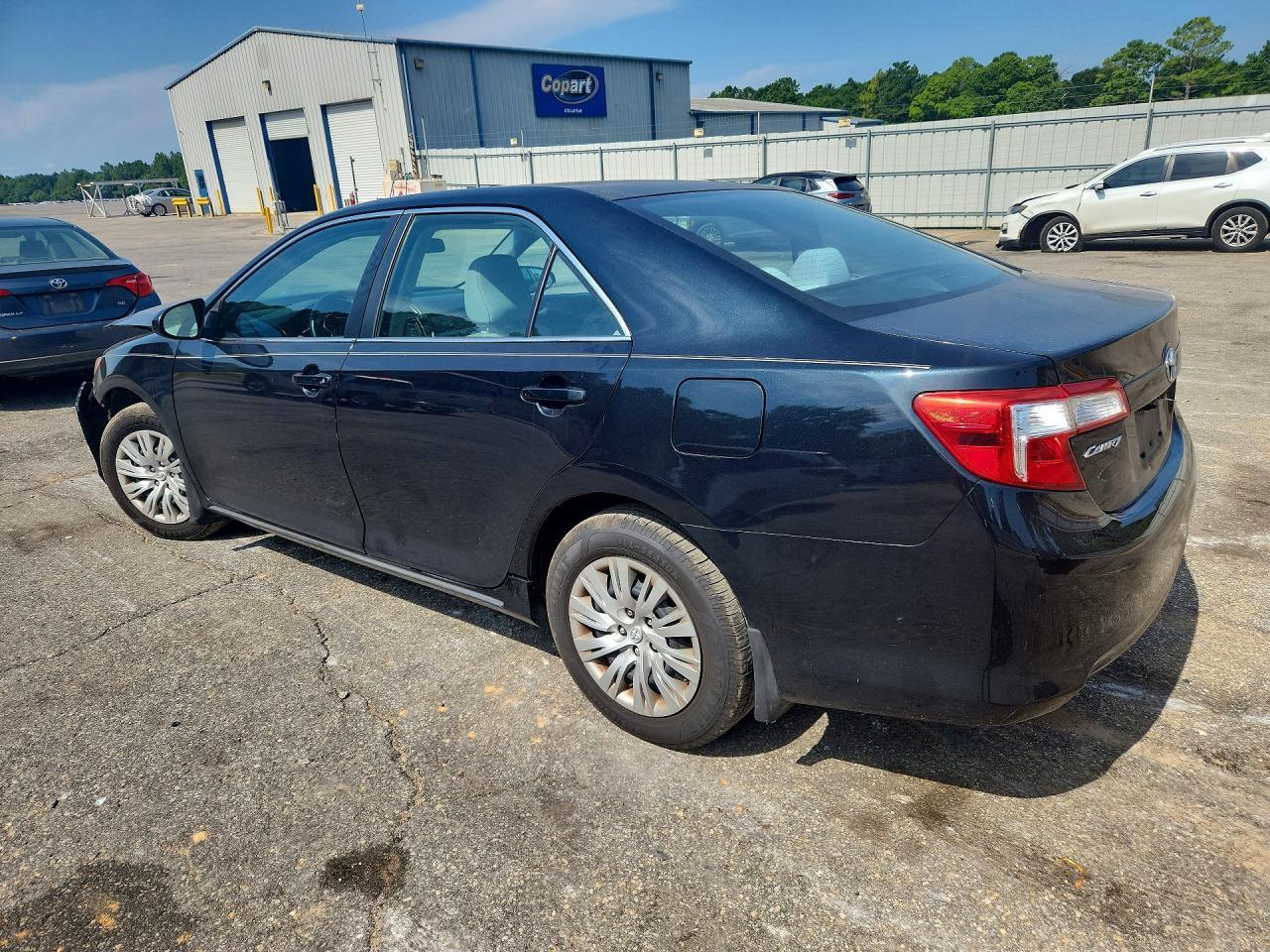 2013 TOYOTA CAMRY — фото 2