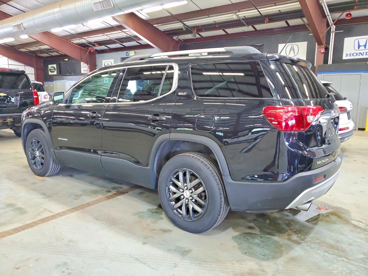 2017 GMC ACADIA — фото 2