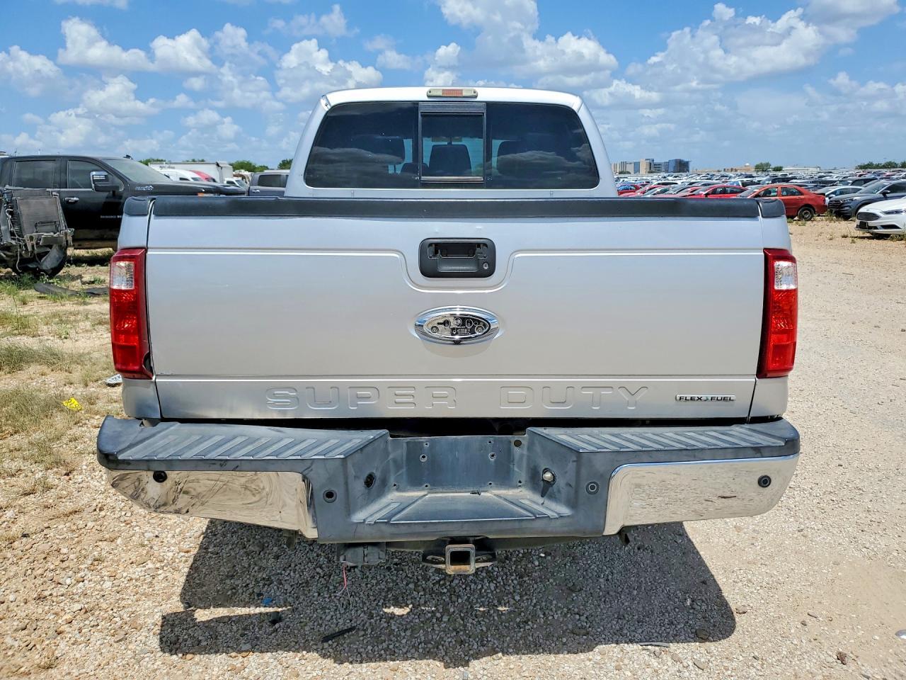 2015 FORD F-250 — фото 6