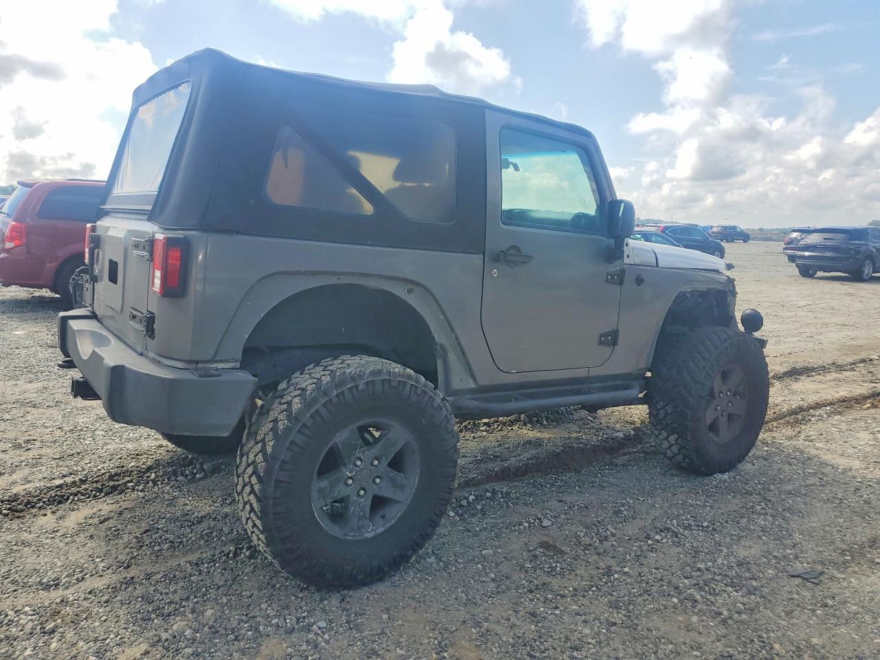 2011 JEEP WRANGLER — фото 3