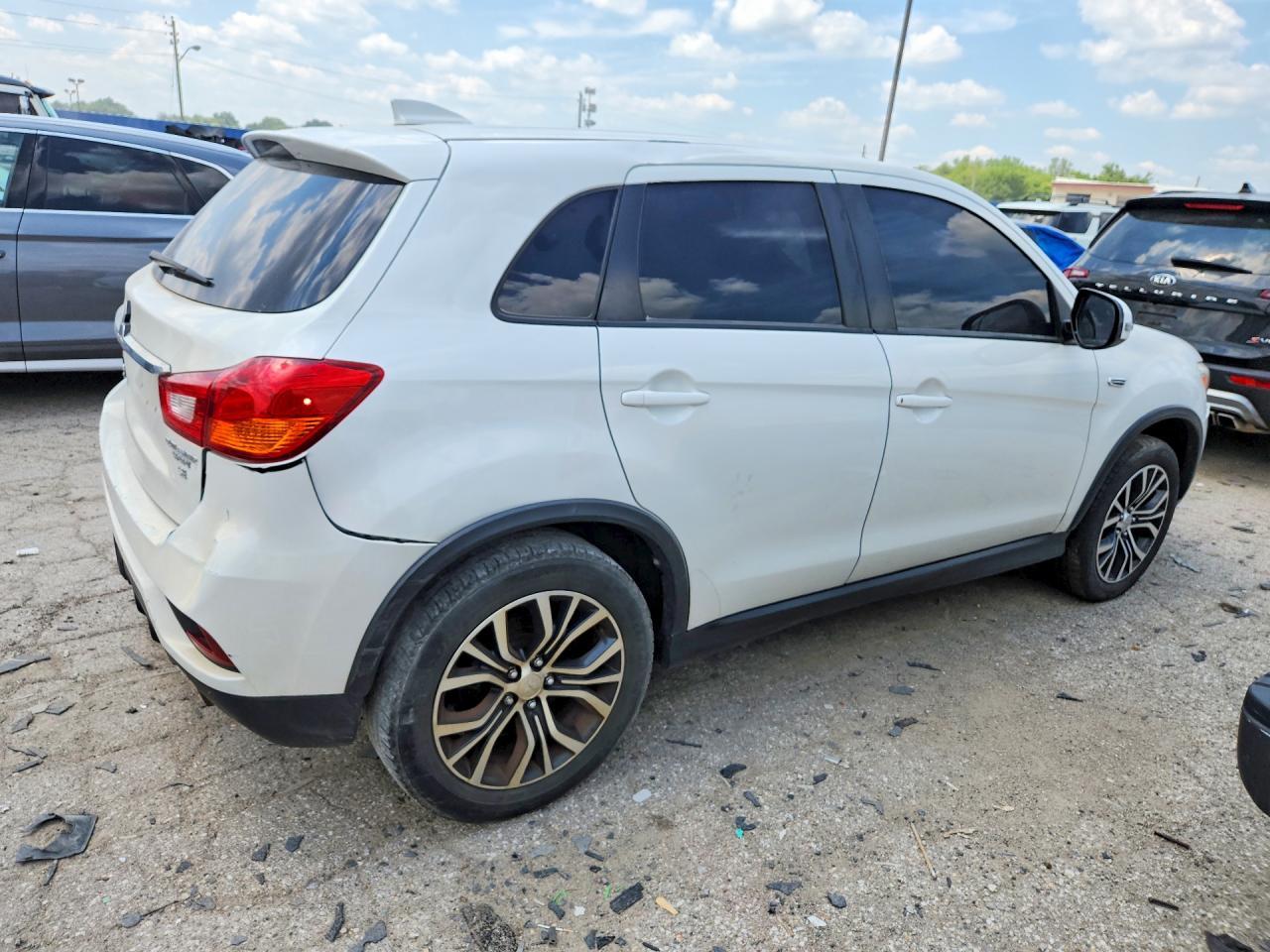 2019 MITSUBISHI OUTLANDER SPORT — фото 3