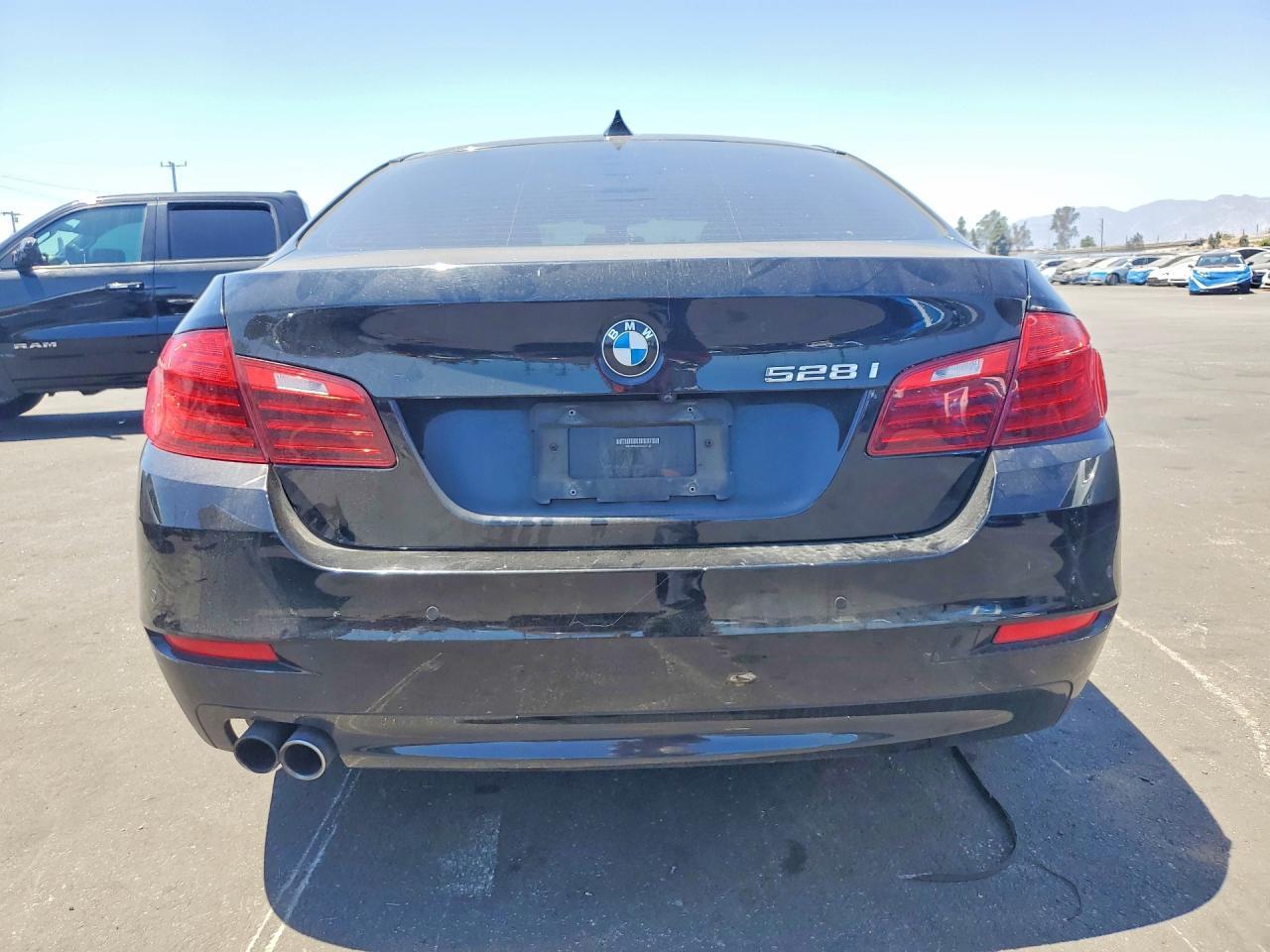 2016 BMW 5 SERIES — фото 6