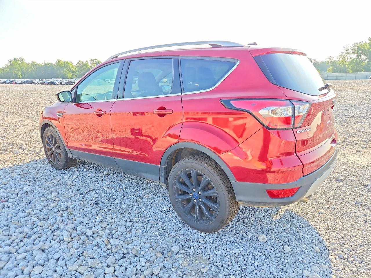 2017 FORD ESCAPE — фото 2