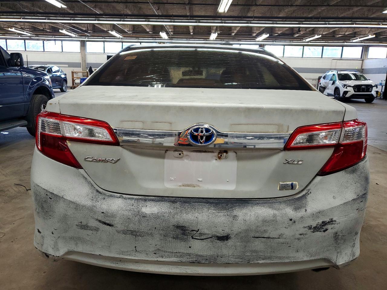 2013 TOYOTA CAMRY HYBRID — фото 6