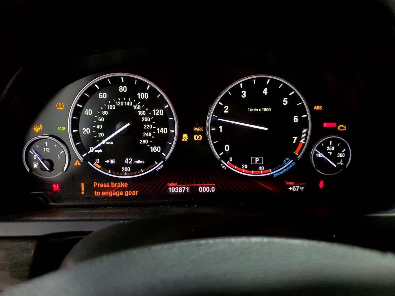 2011 BMW 7 SERIES — фото 9