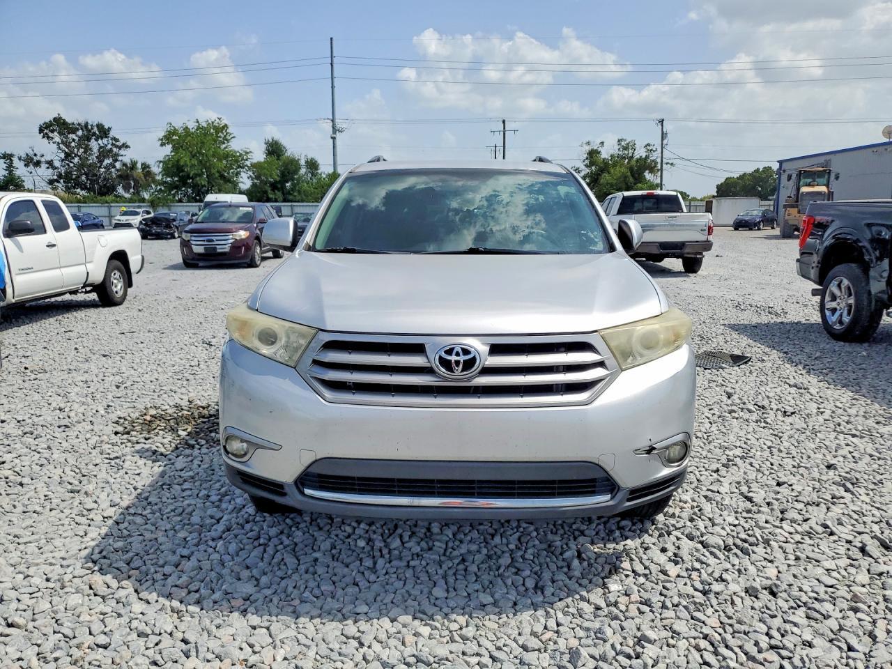 2013 TOYOTA HIGHLANDER — фото 5