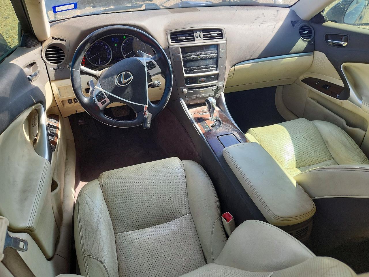 2012 LEXUS IS 250 — фото 8