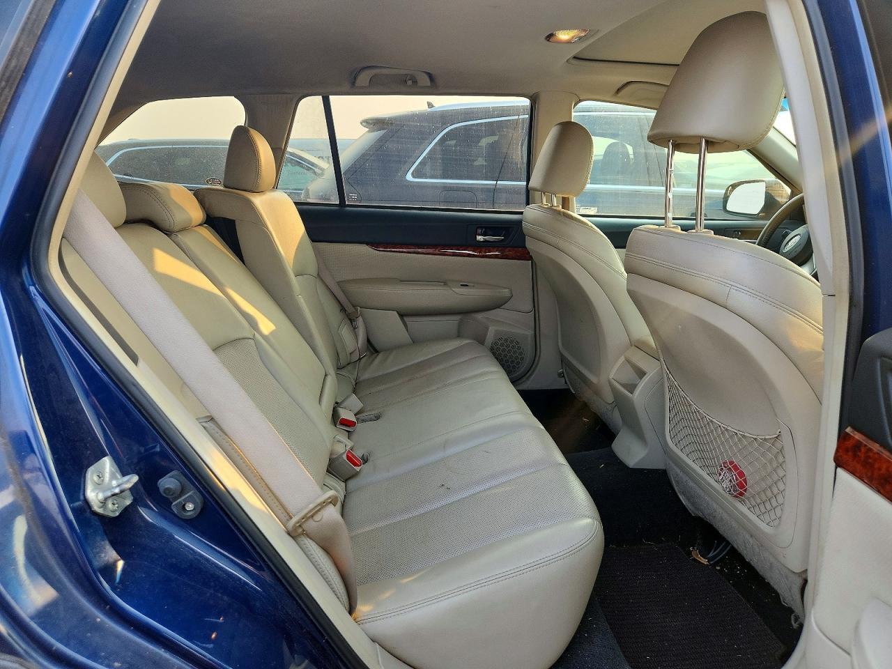 2010 SUBARU OUTBACK — фото 10