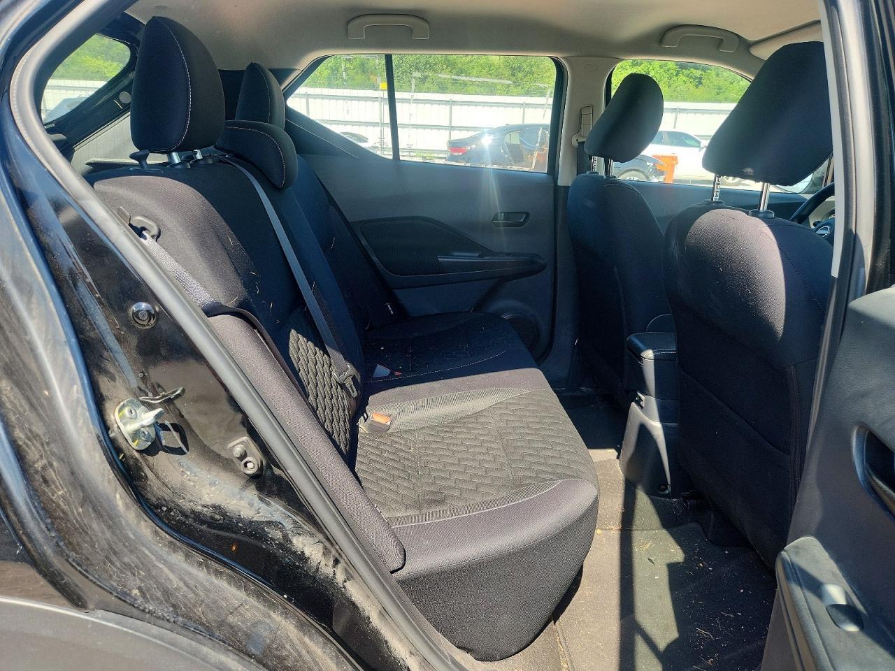 2022 NISSAN KICKS — фото 11