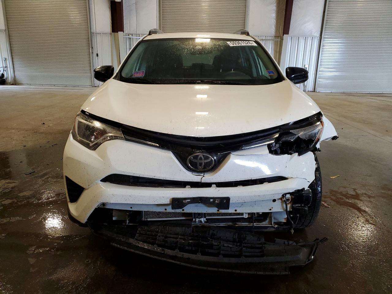 2018 TOYOTA RAV4 — фото 5