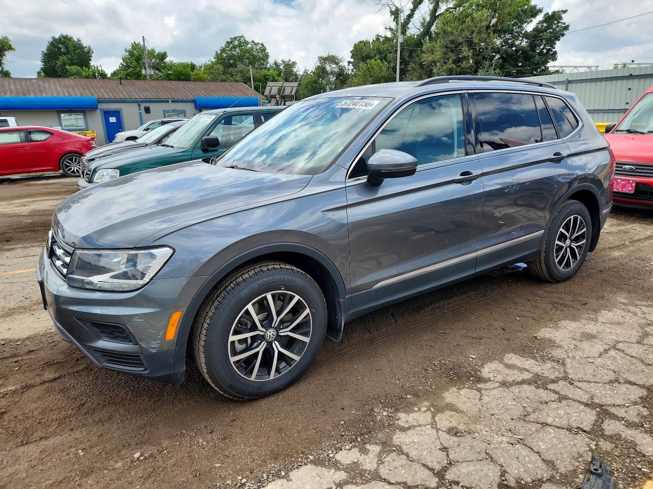 2021 VOLKSWAGEN TIGUAN — фото 1