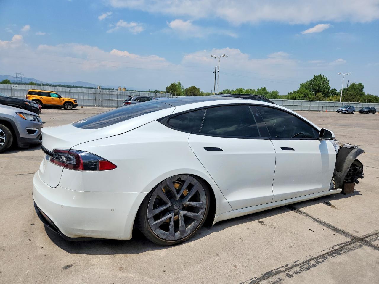 2022 TESLA MODEL S — фото 3