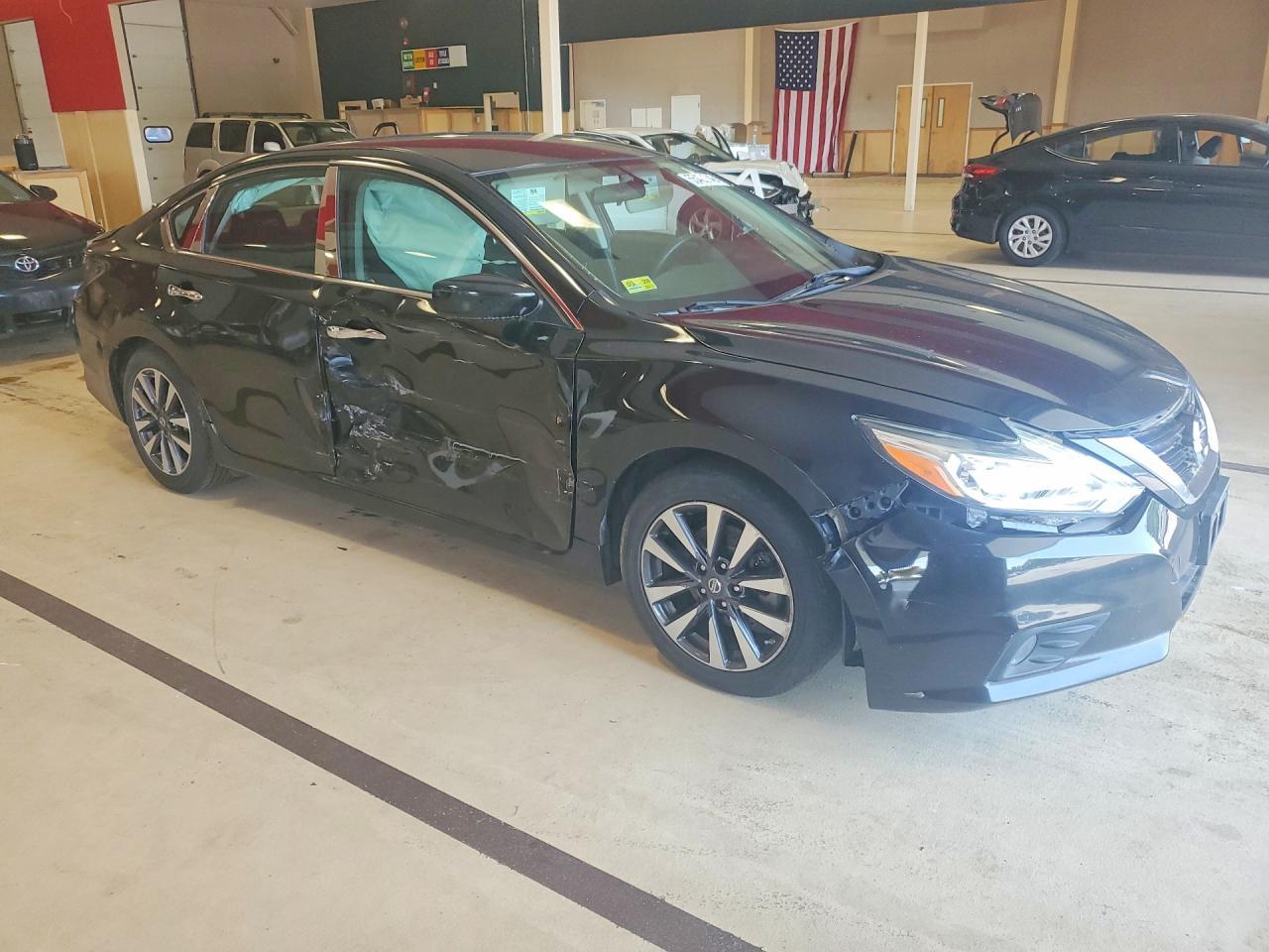 2017 NISSAN ALTIMA — фото 4