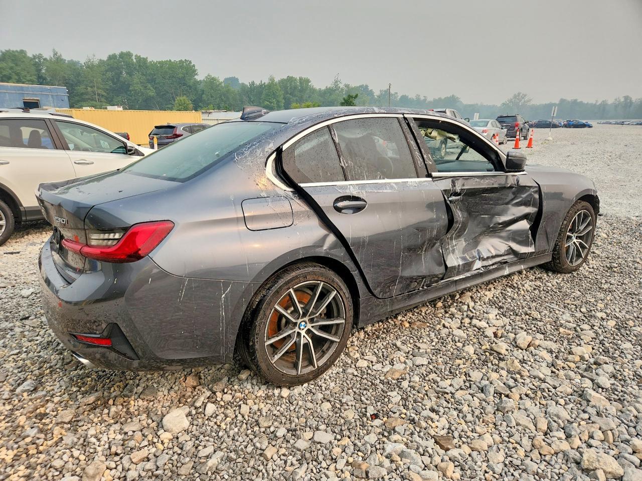 2019 BMW 3 SERIES — фото 3
