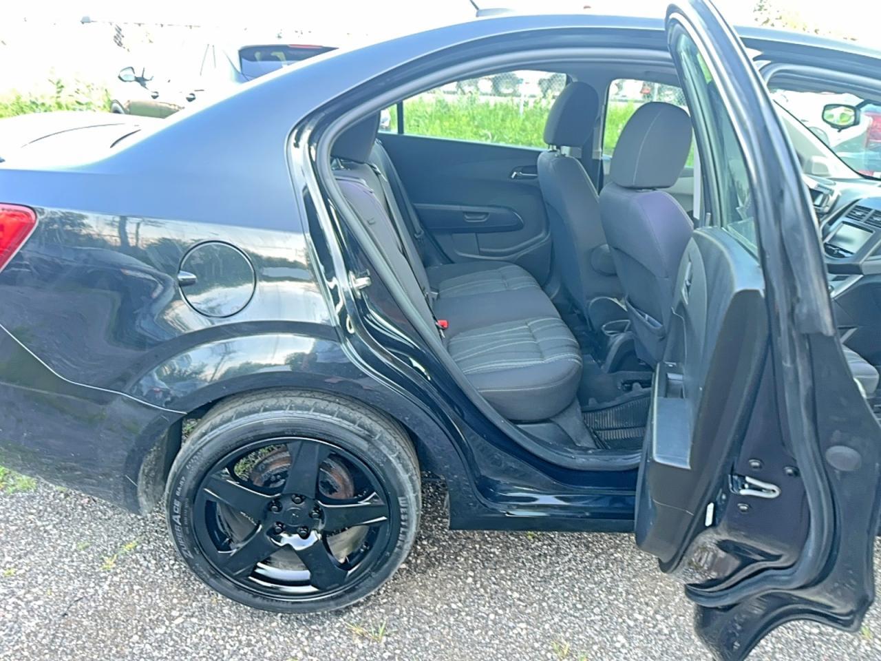 2015 CHEVROLET SONIC — фото 6