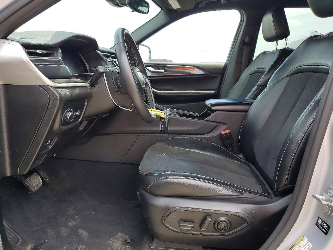 2023 JEEP GRAND CHEROKEE — фото 7