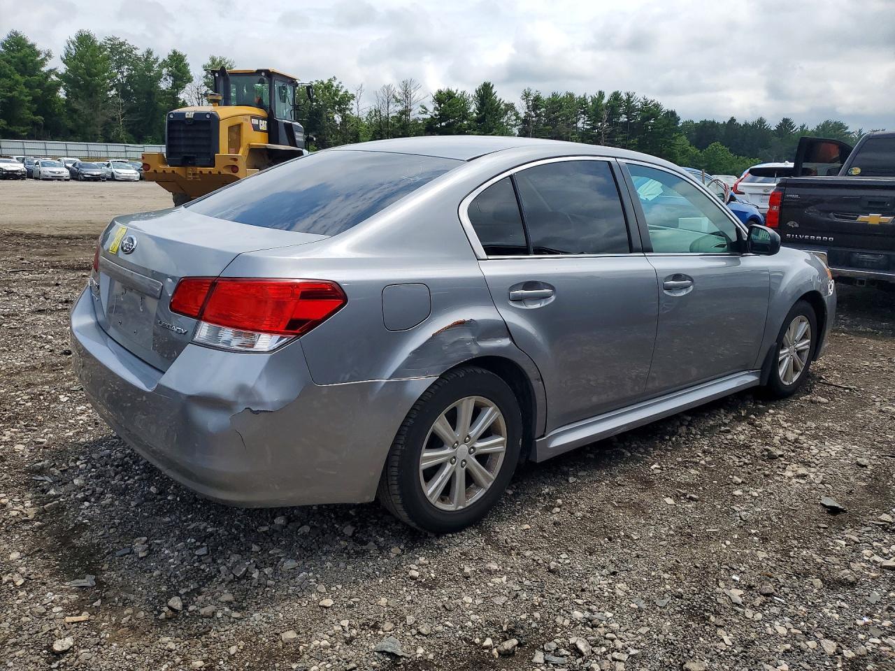 2010 SUBARU LEGACY — фото 3