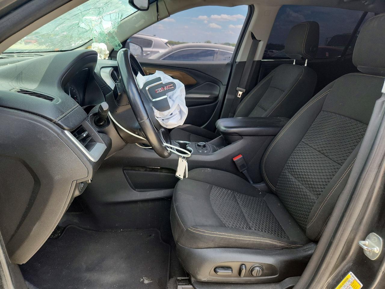 2020 GMC TERRAIN — фото 7