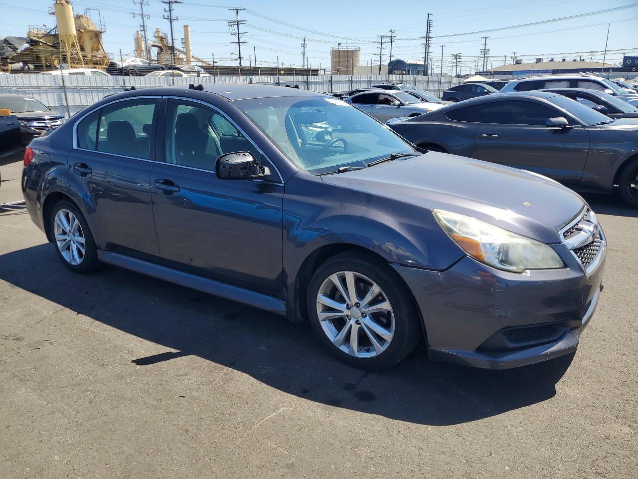 2013 SUBARU LEGACY — фото 4