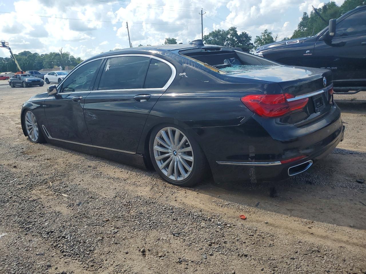 2017 BMW 7 SERIES — фото 2