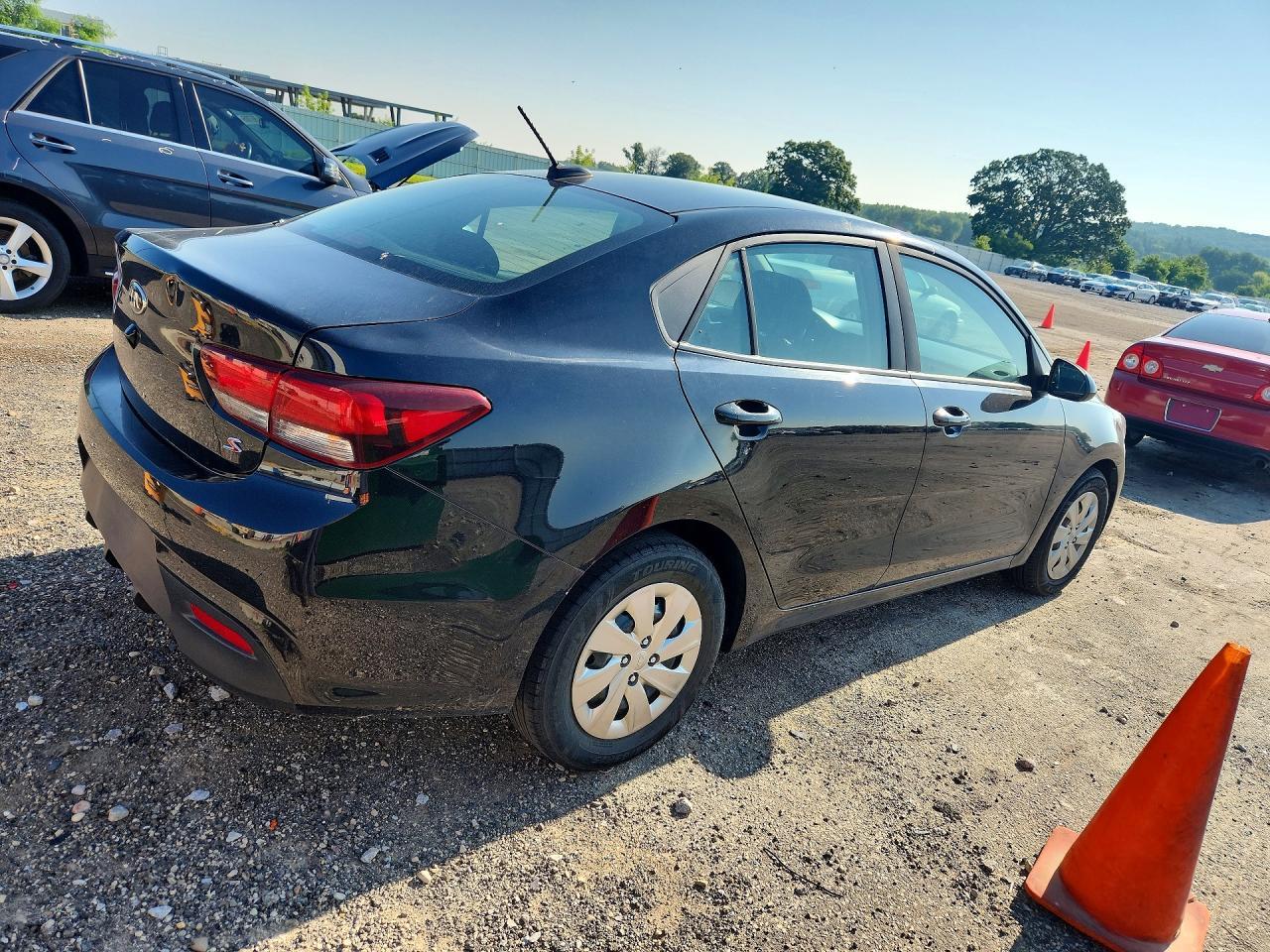2018 KIA RIO — фото 3