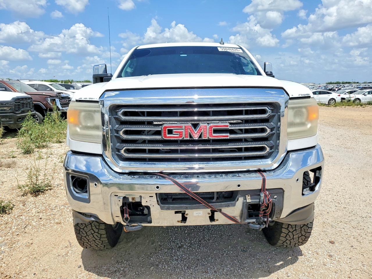 2015 GMC SIERRA 2500HD — фото 5