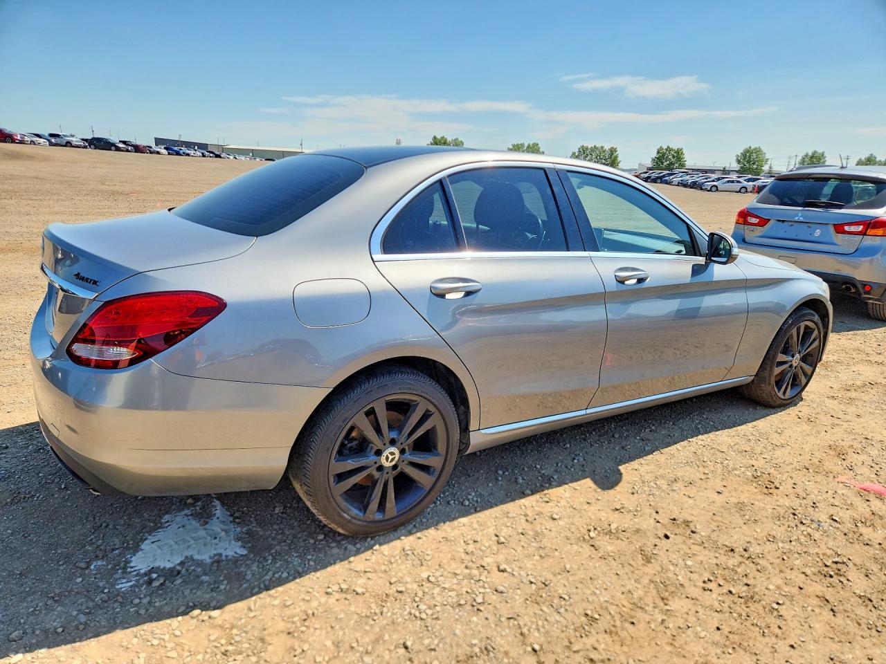 2015 MERCEDES-BENZ C-CLASS — фото 3