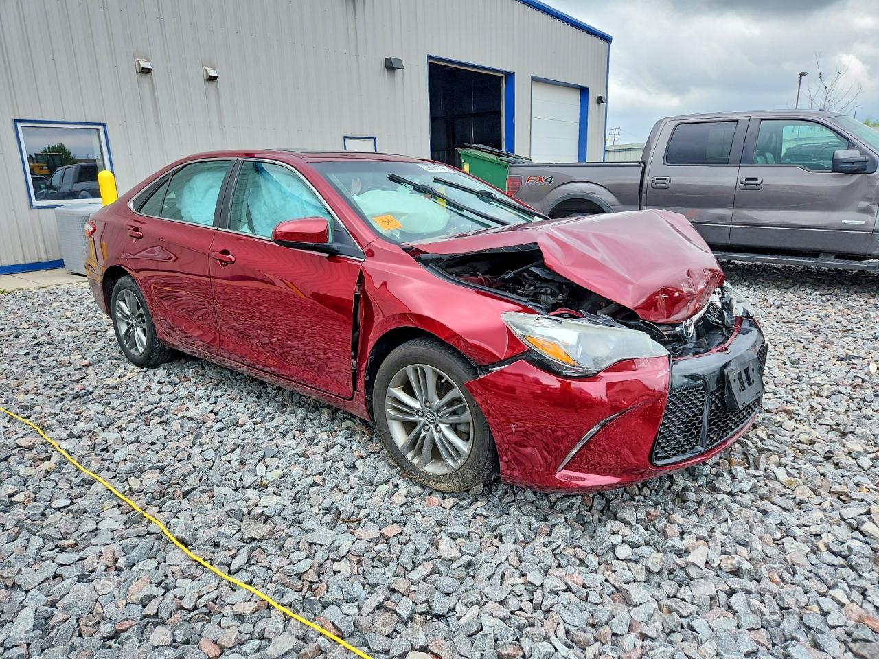2017 TOYOTA CAMRY — фото 4