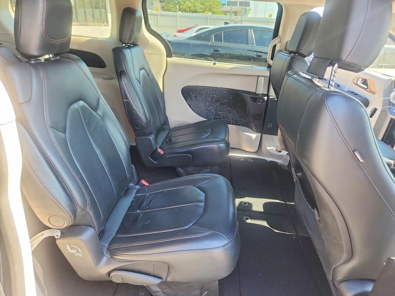 2017 CHRYSLER PACIFICA — фото 11