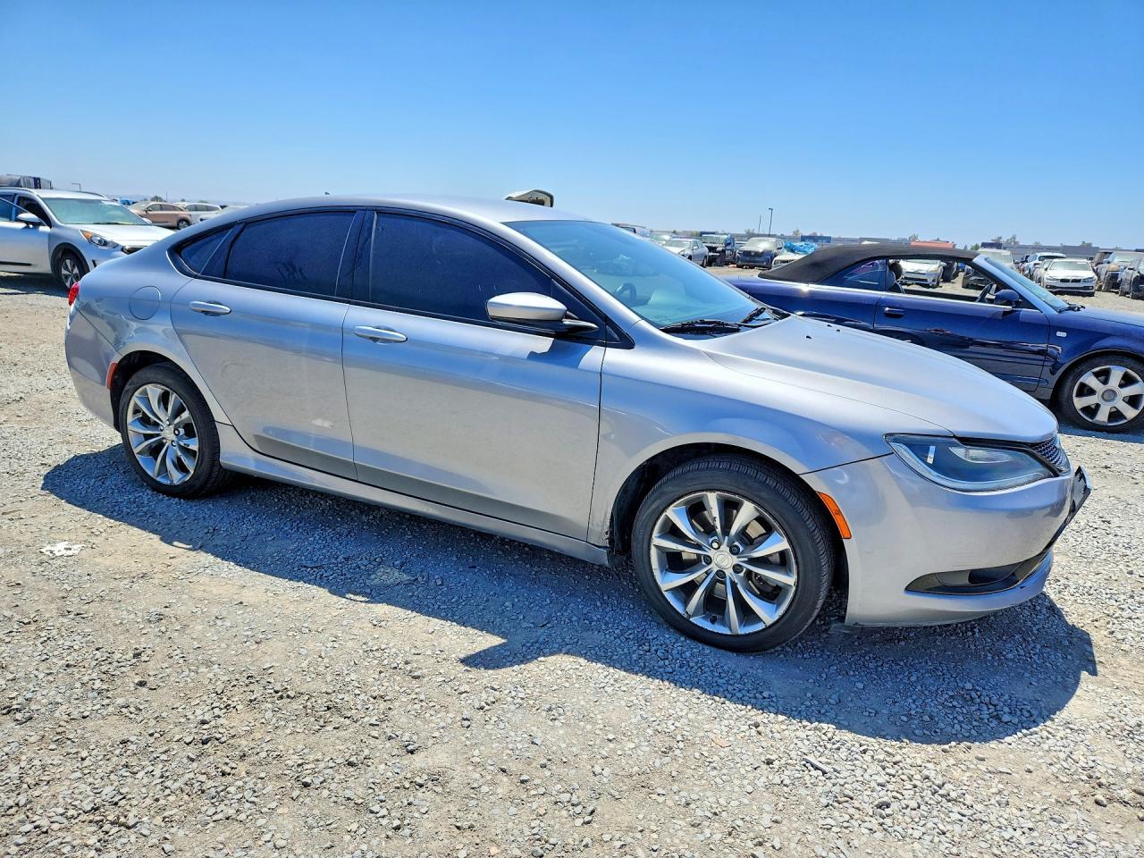 2015 CHRYSLER 200 — фото 4