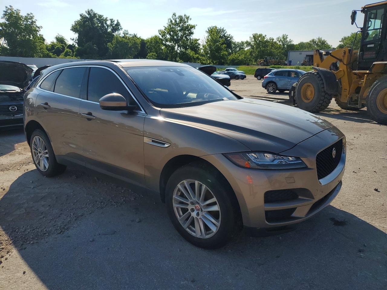 2017 JAGUAR F-PACE — фото 4