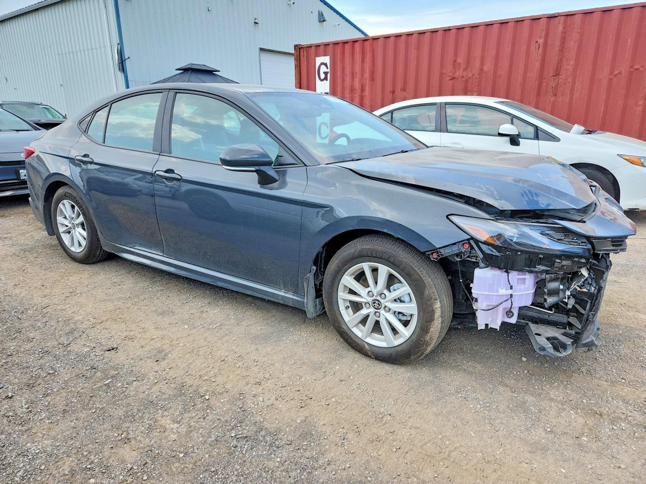 2026 TOYOTA CAMRY HYBRID — фото 4