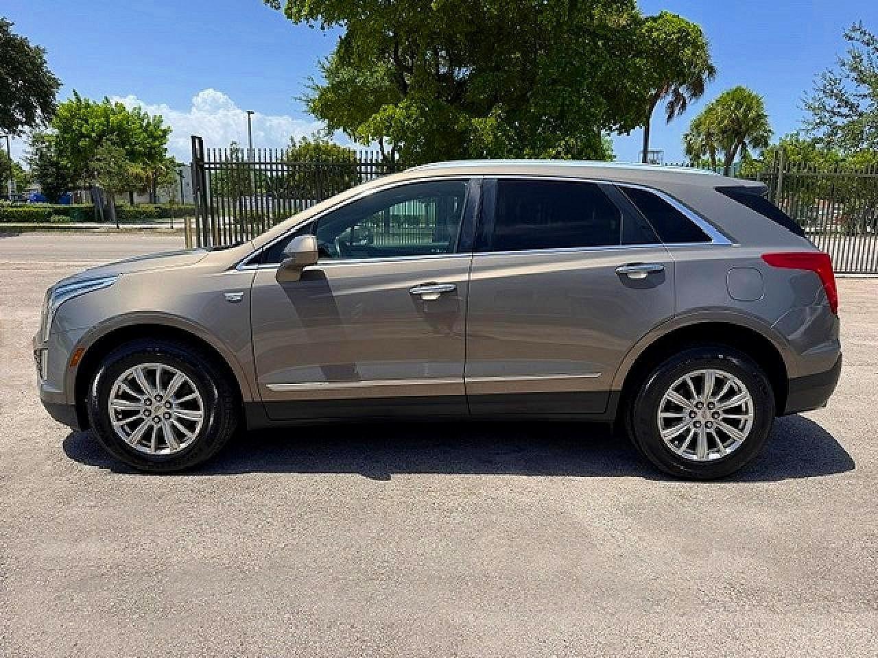 2017 CADILLAC XT5 — фото 12