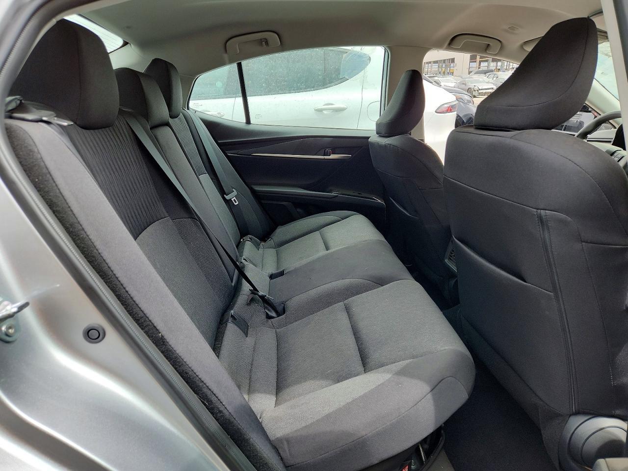 2025 TOYOTA CAMRY HYBRID — фото 10